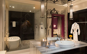Suite Bathroom